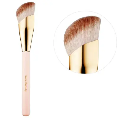 Pincel para Base Rare Beauty Liquid Touch